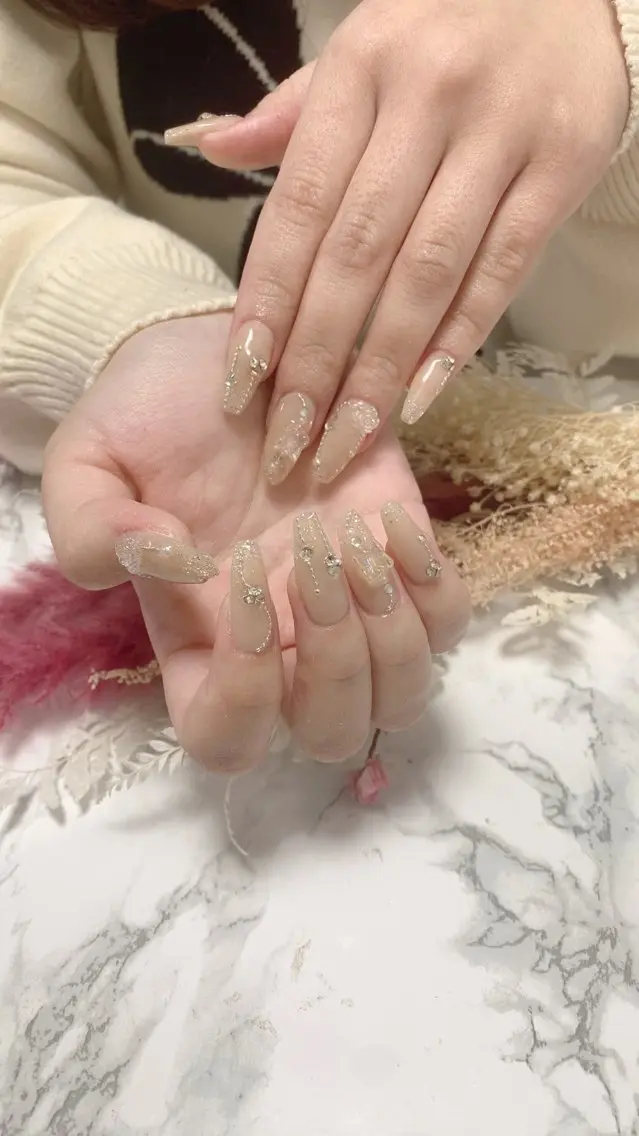 ネイル ハンドネイル はな💎ネイル ワンホン、長さ出しのネイルデザイン