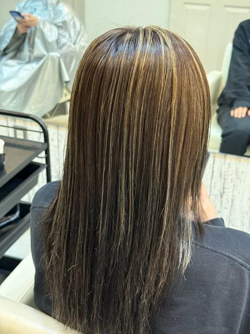 カラー ハイライトカラー ヘアカラー レディースモデル募集 角快利のヘアスタイル