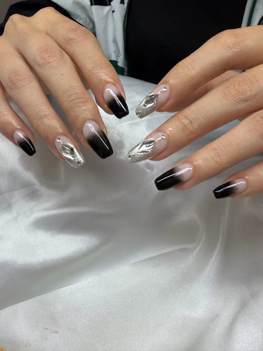 ネイル グラデーション ミラーネイル ハンドネイル Mynail プライベートサロンのネイルデザイン