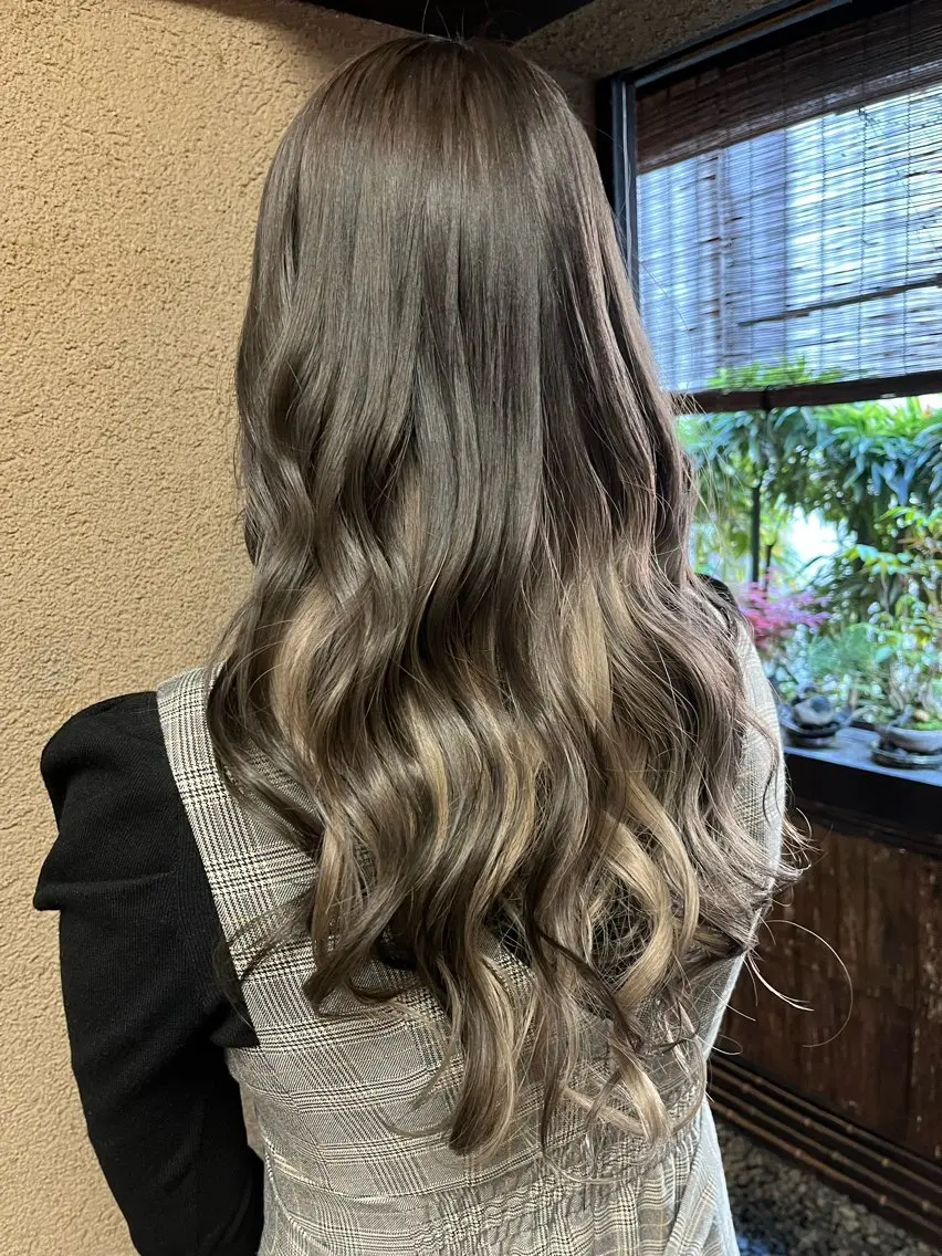 ロング カラー バレイヤージュ ブリーチ ケアブリーチ ダブルカラー ハイライトカラー Koichi Satoのヘアスタイル