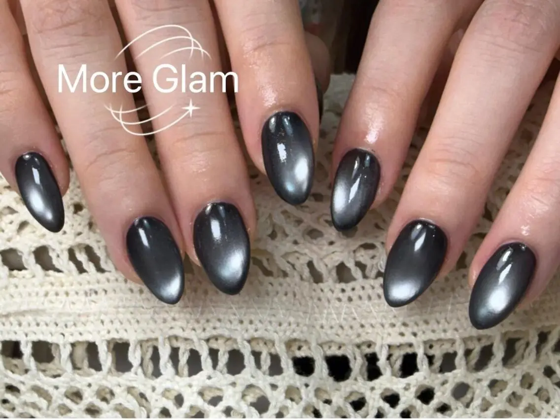 ネイル 長さ出し フットネイル フレンチネイル ジェルネイル ガラスフレンチ MoreGlam ネイルのネイルデザイン
