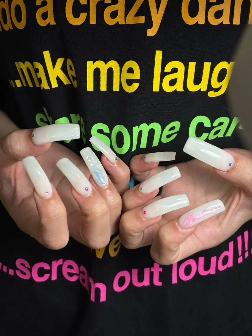 ネイル キラキラネイル 韓国ネイル マグネットネイル 夏ネイル ワンホンネイル ハンドネイル Sully Nail Labのネイルデザイン