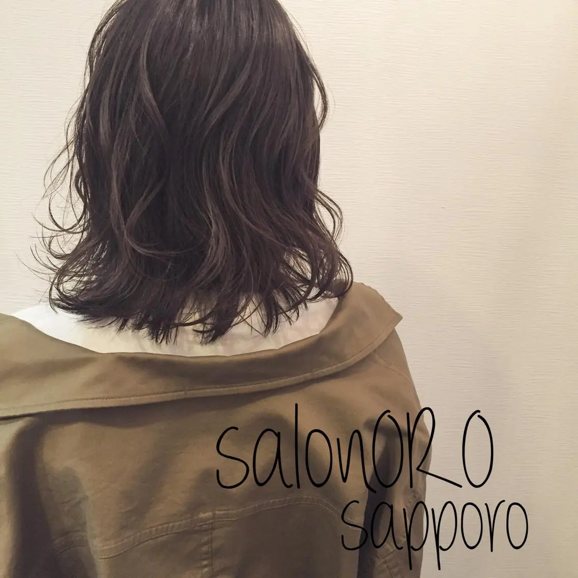 ミディアム カラー 切りっぱなしボブ ブリーチ グラデーションカラー グレージュ ブリーチなしカラー ヘアカラー トリートメント 池田 真由美のヘアスタイル