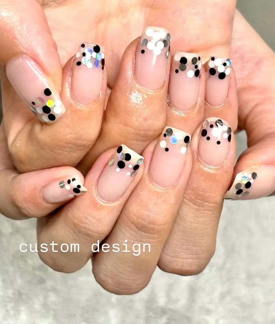 ネイル ホログラムネイル 持ち込み シンプルネイル Natsumi 【protea】のネイルデザイン