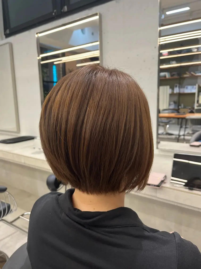 ショート 縮毛矯正⚡️カラー いいじまのヘアスタイル