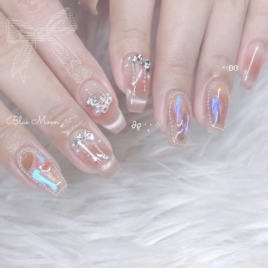 ネイル オーロラネイル マグネットネイル リボン ハンドネイル フットネイル ハンドケア nail salon Blue Moonのネイルデザイン