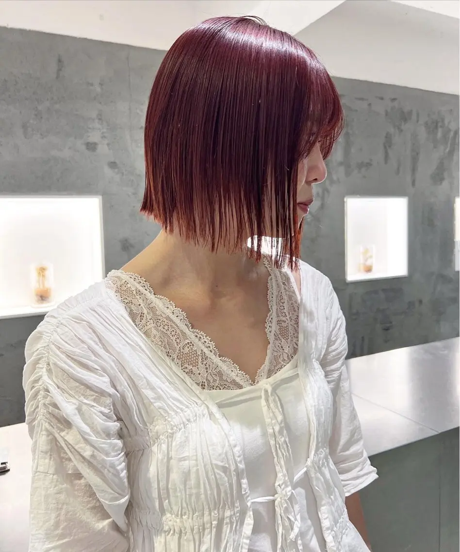 ミディアム カラー ヘアアレンジ ヘアカラー karin🌛ボブ／ 透明感たっぷりカラーのヘアスタイル