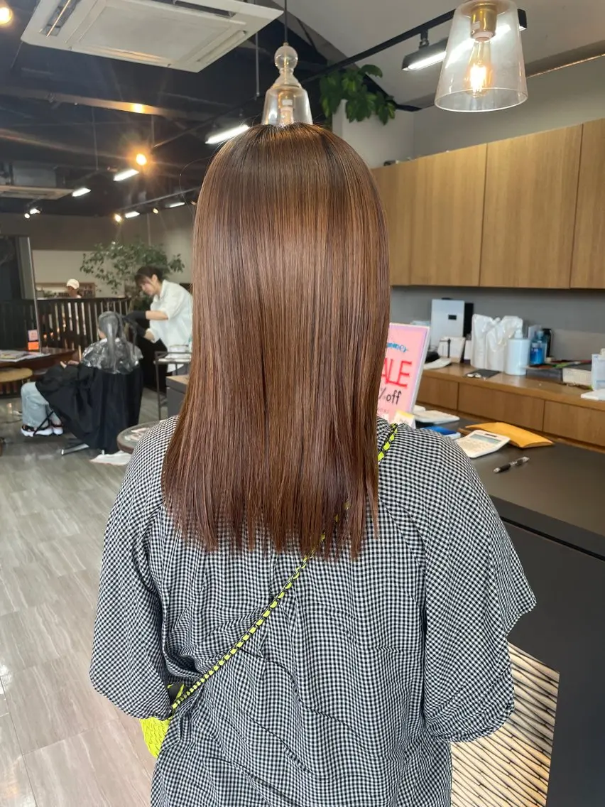 ミディアム パーマ ストレートパーマ マキノ キョウカのヘアスタイル