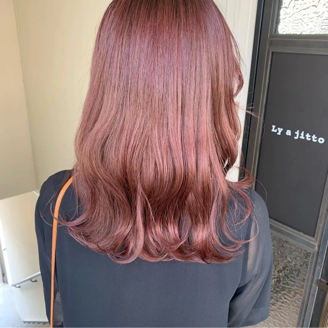 セミロング カラー カット ヘアカラー トリートメント 本間 結衣のヘアスタイル