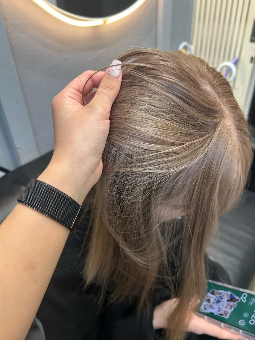 カラー ヘアカラー トリートメント ハイトーン ayane💖のヘアスタイル