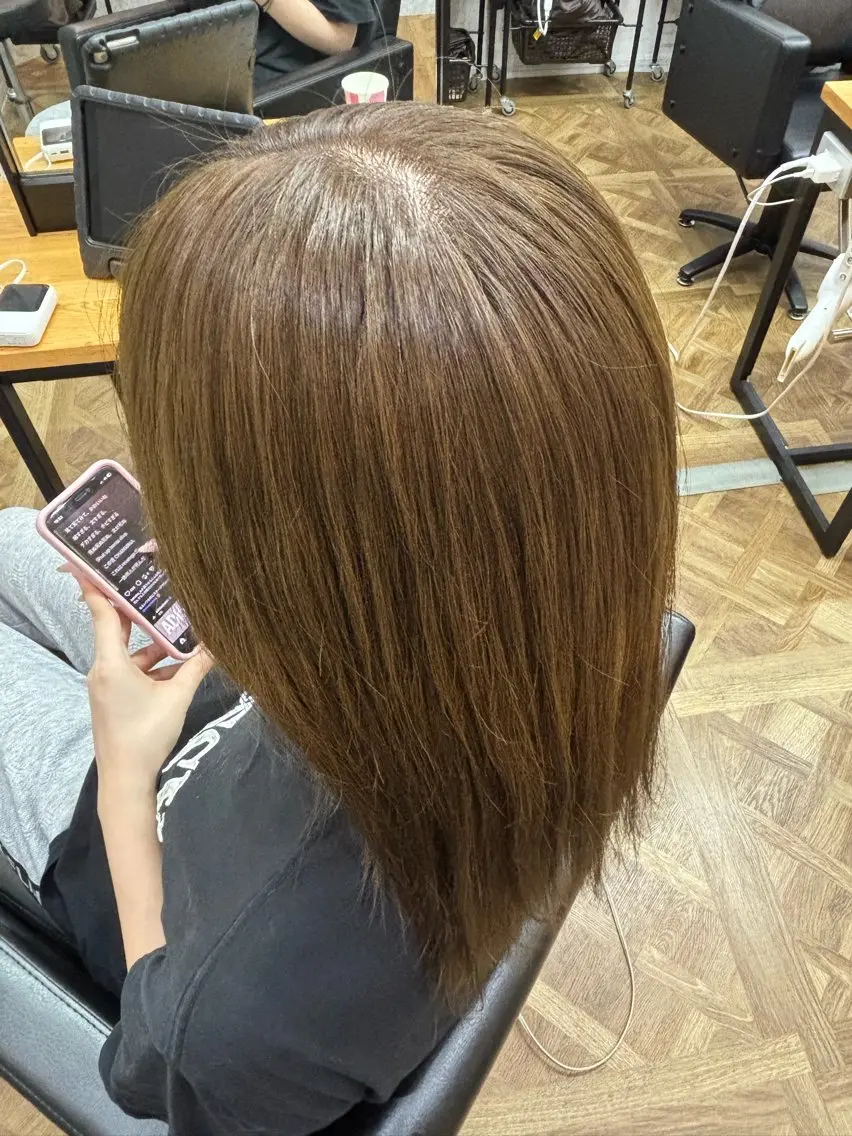 セミロング カラー ベージュカラー ブラウンカラー ブラウンベージュ ヘアカラー 渡邉 来星のヘアスタイル