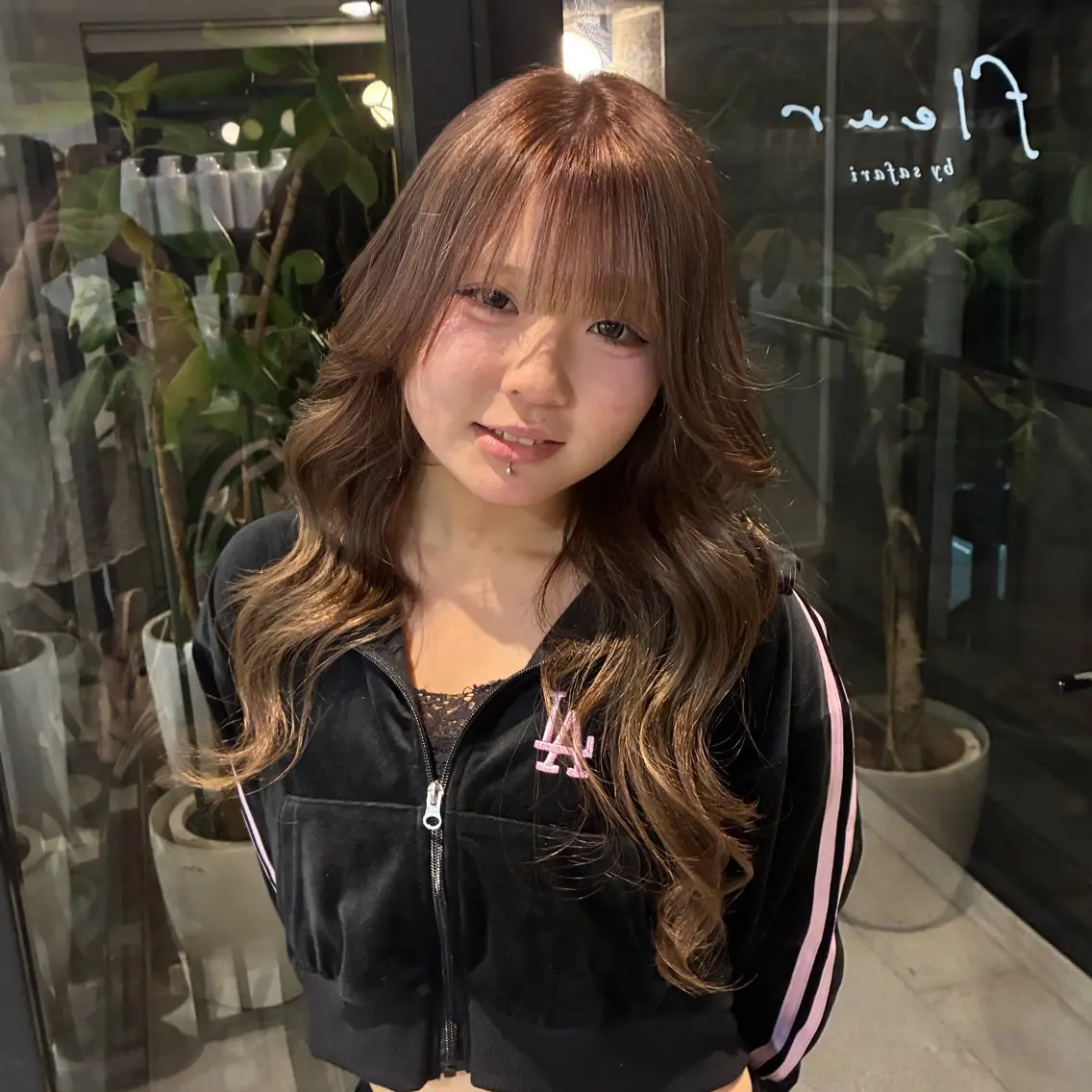 ロング カラー ベージュカラー ピンクカラー ピンクベージュ ヘアカラー トリートメント hikari/大名/ 透明感/暖色カラーのヘアスタイル