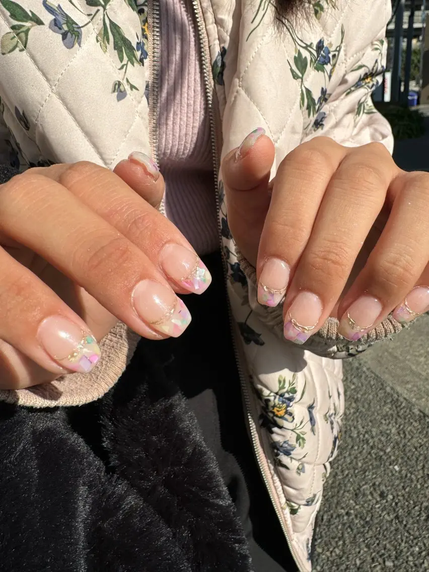 ネイル LAVISH 大和店 emi・:*+のネイルデザイン