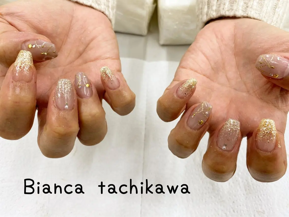 ネイル Bianca 立川店 小川のネイルデザイン