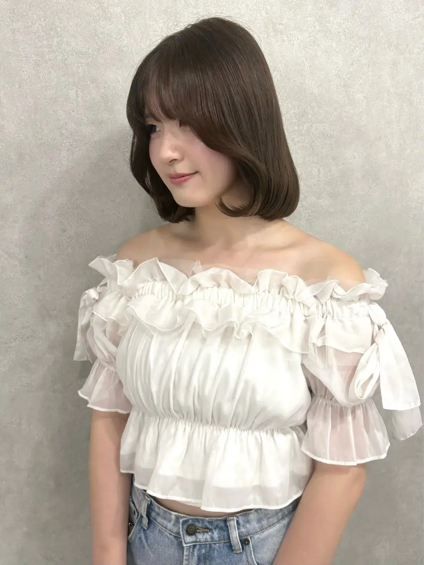 セミロング カラー カット ヘアカラー 盛れる顔まわり✨🎀 レイヤー別所好葉のヘアスタイル