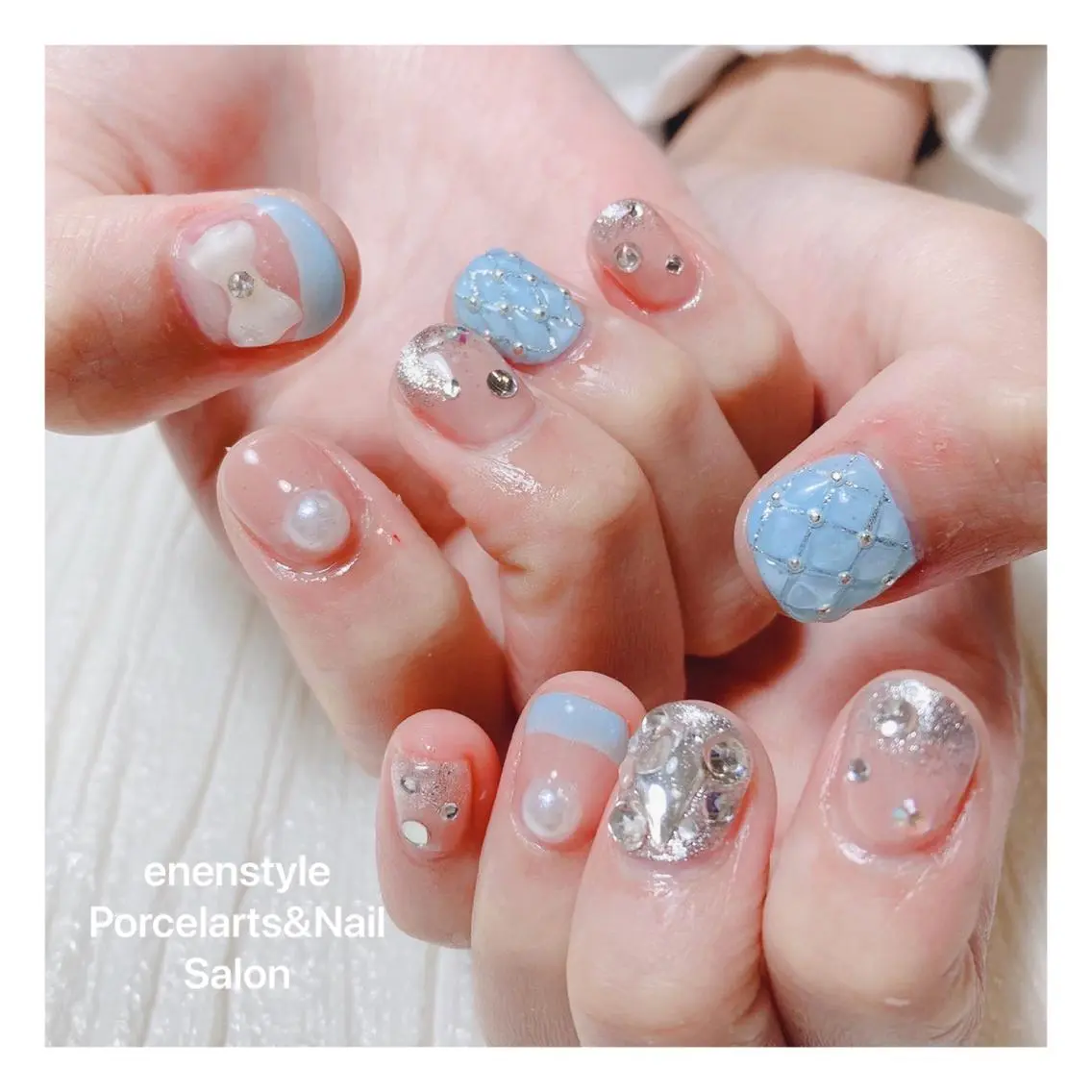 ミディアム ネイル ハンドネイル 🐾enen style 🐾のネイルデザイン