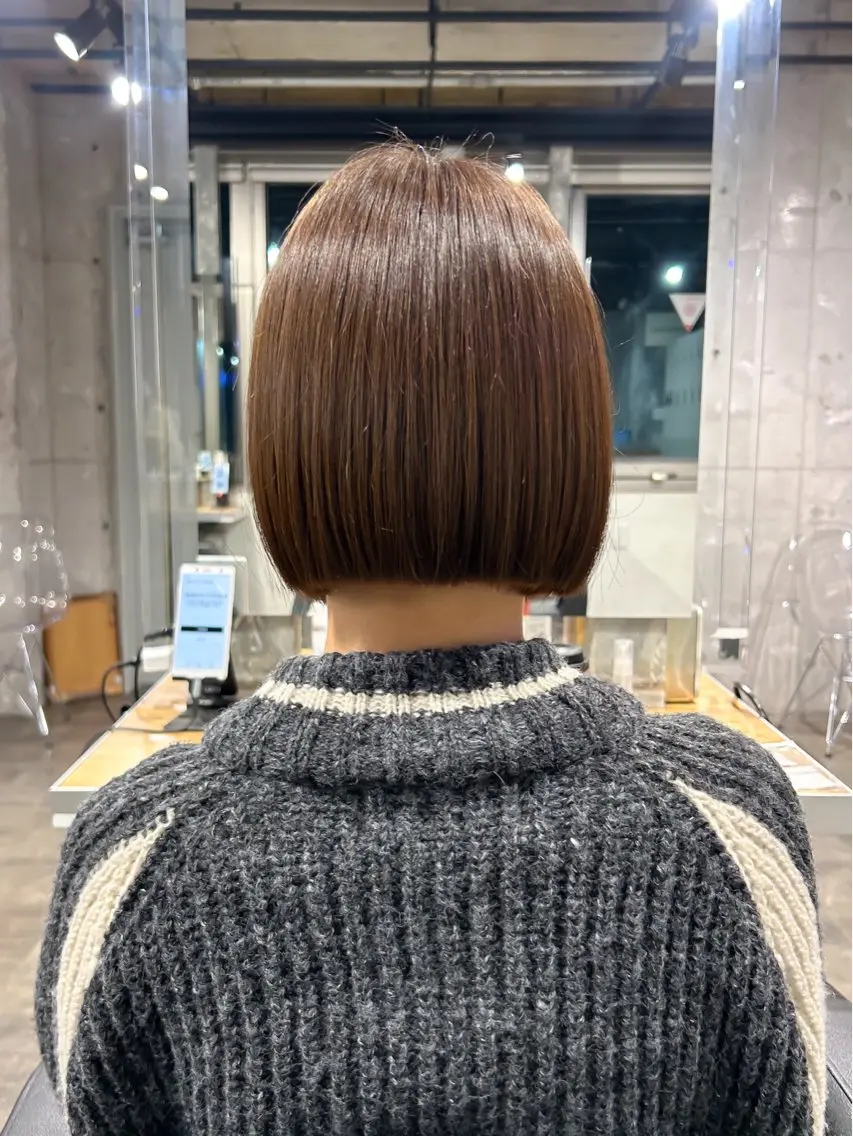 ショート カラー 切りっぱなしボブ ボブ カット ヘアカラー トリートメント ヘアセット 【縮毛矯正ブリーチ】 MANATO🌈のヘアスタイル