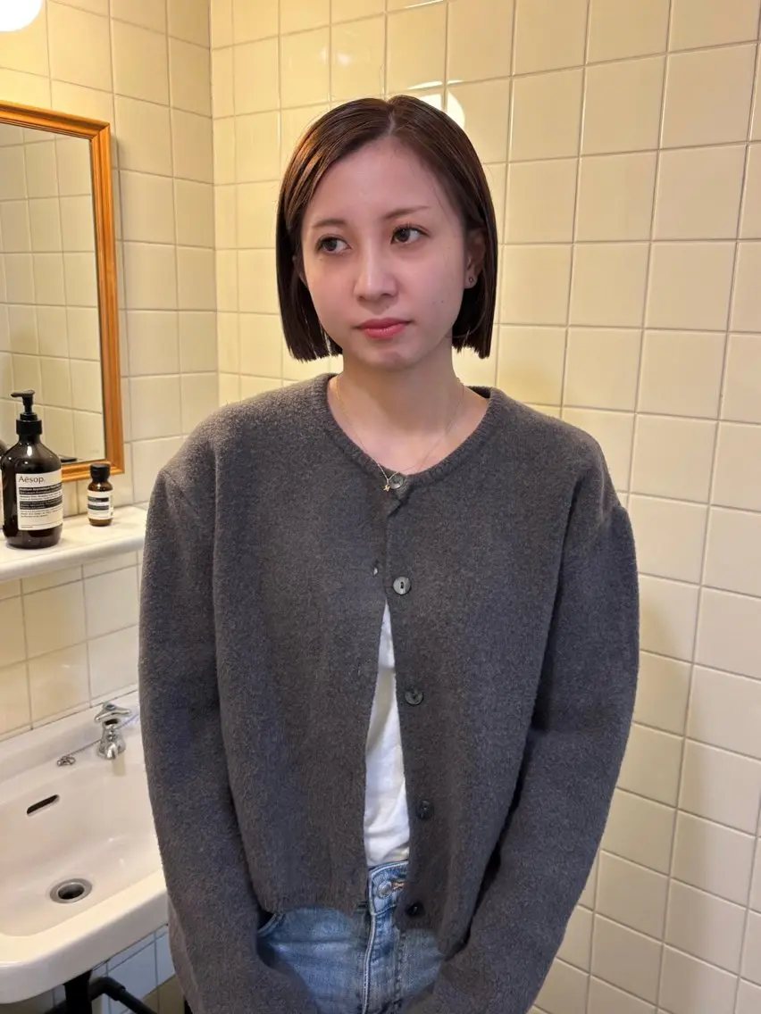 ミディアム カラー カット トリートメント 縮毛矯正ボブ&顔まわ レイヤー♡TOMOEのヘアスタイル