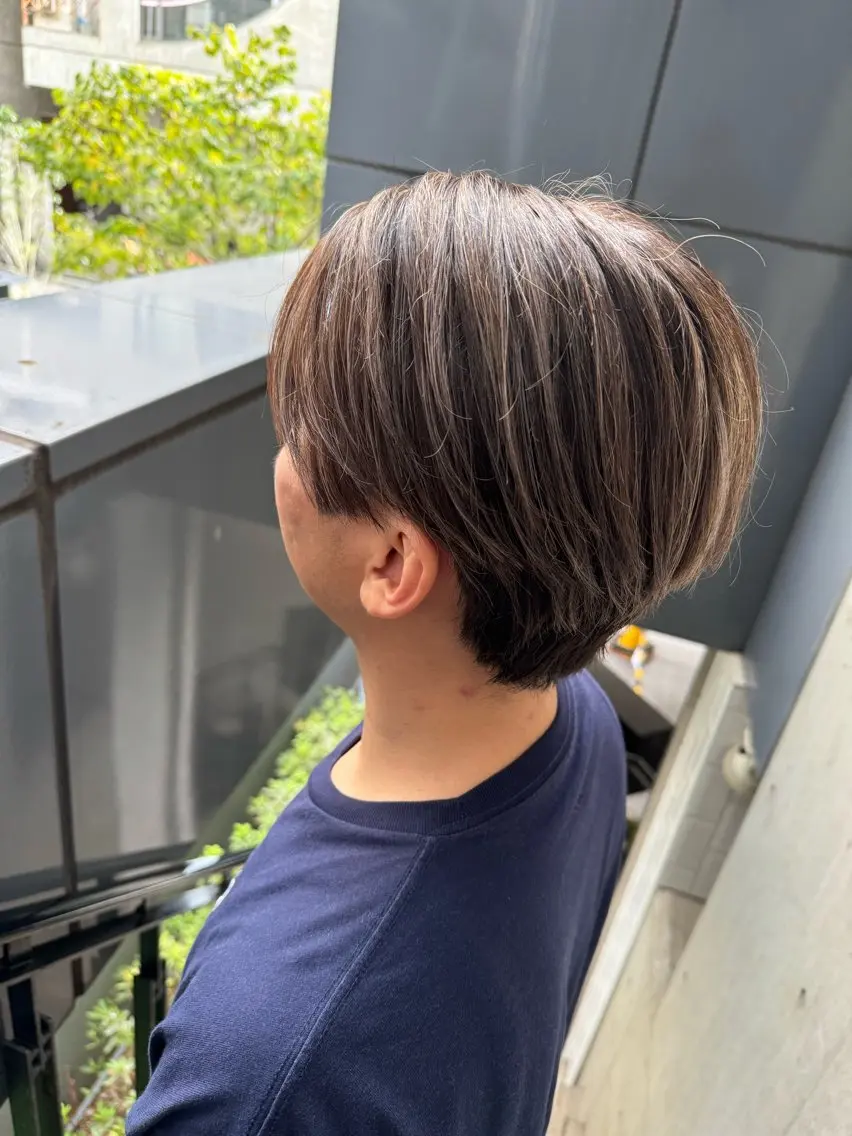カット+ハイライト+トリートメント　メンズの写真