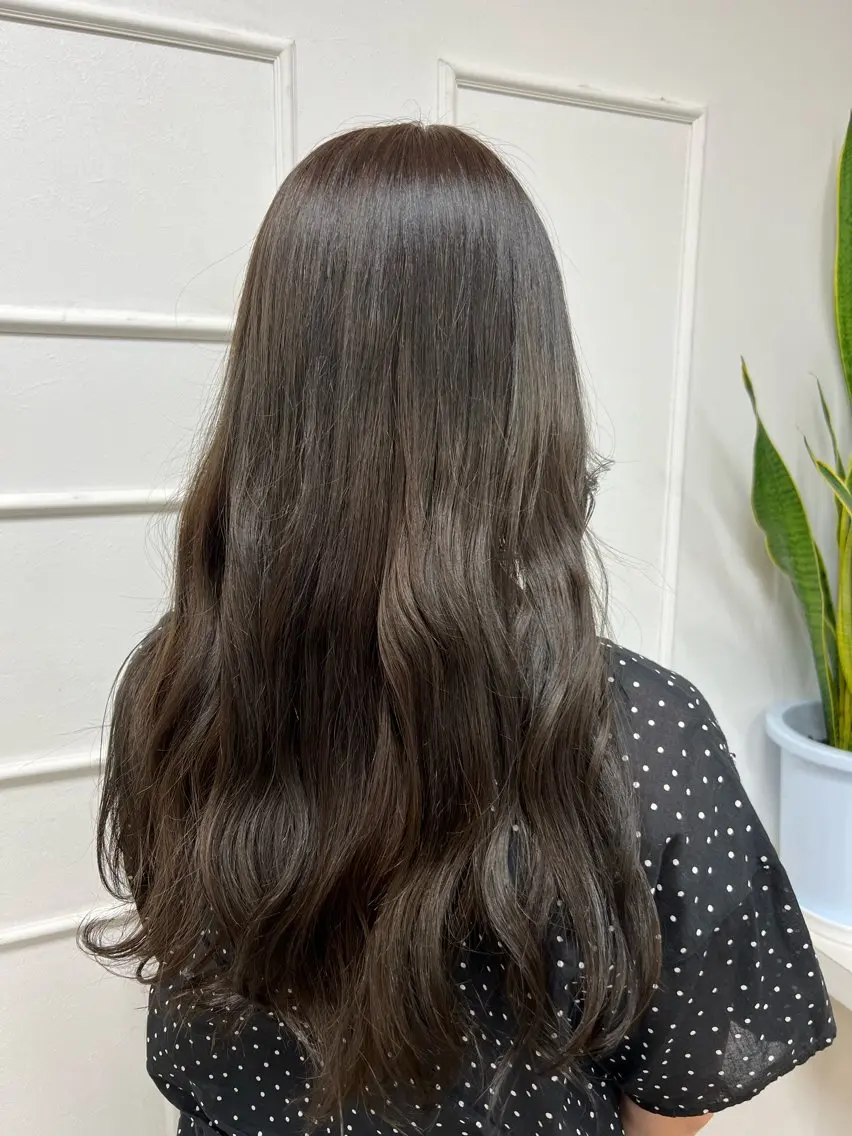 ロング カラー ejinbara/ Kurumiのヘアスタイル