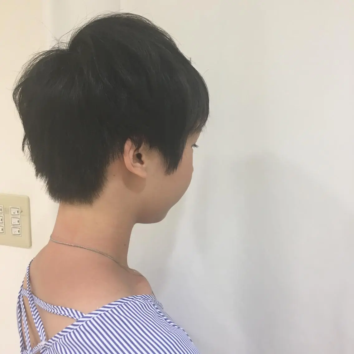 ショート カラー パーマ ヘアアレンジ ショートヘア きむえり/髪質改善 /うねり広がり改善のヘアスタイル