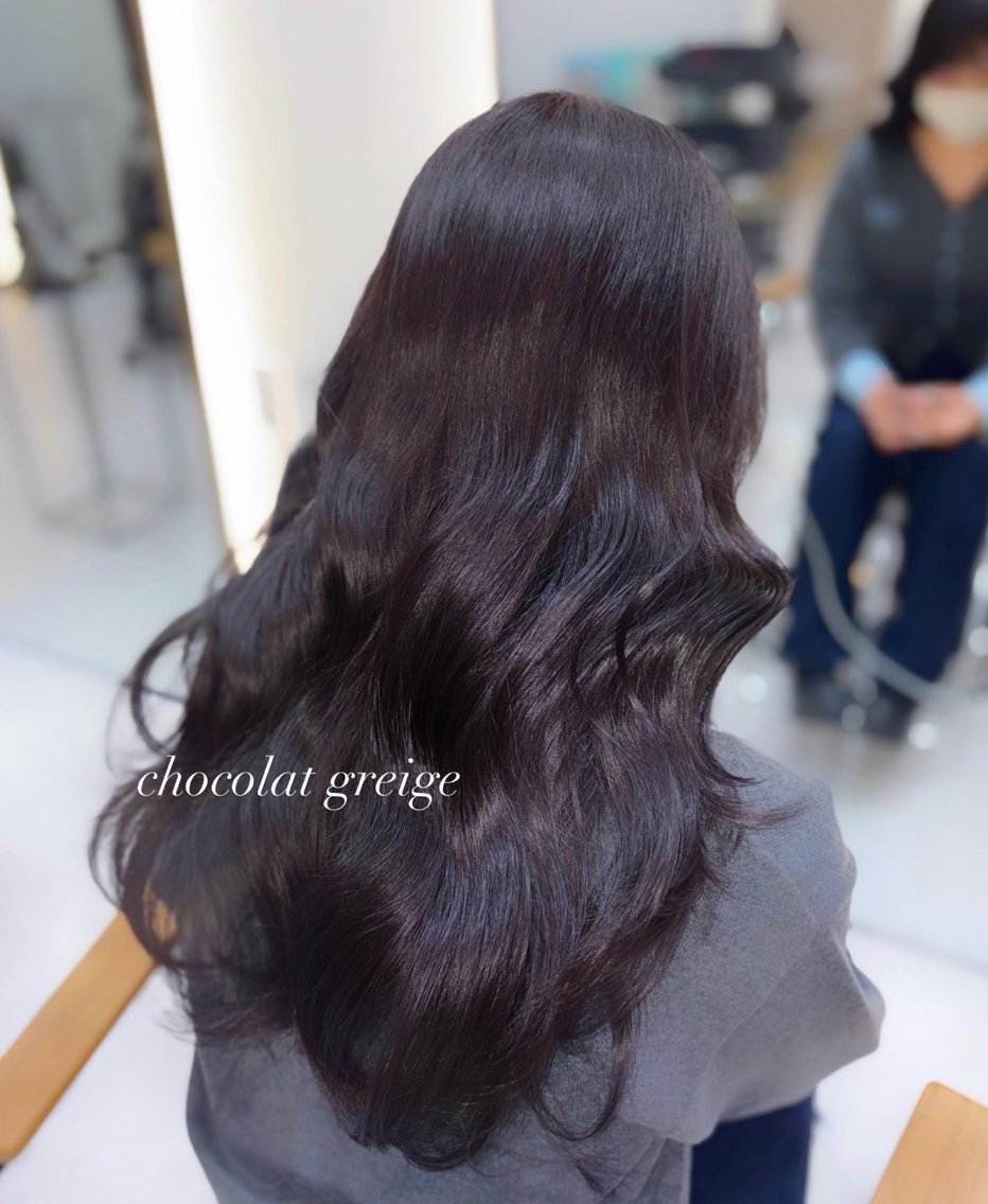 ロング カラー グレージュ カット ヘアカラー トリートメント 艶髪・透明感カラー・ 韓国ヘア・Yuriのヘアスタイル