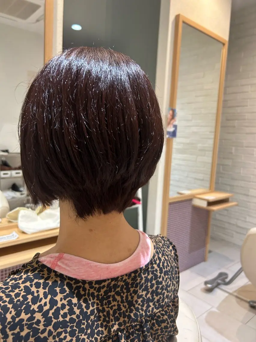 ショート カット ヘアカラー 青井 梨紗のヘアスタイル