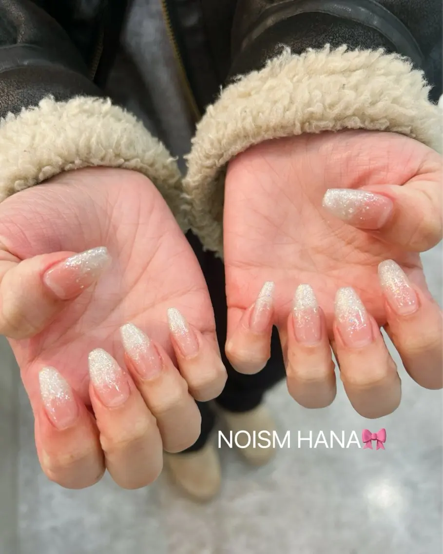 ネイル 長さ出し グラデーション キラキラネイル 韓国ネイル マグネットネイル ハンドネイル 🎀大人nail /NOISMはな🎀のネイルデザイン