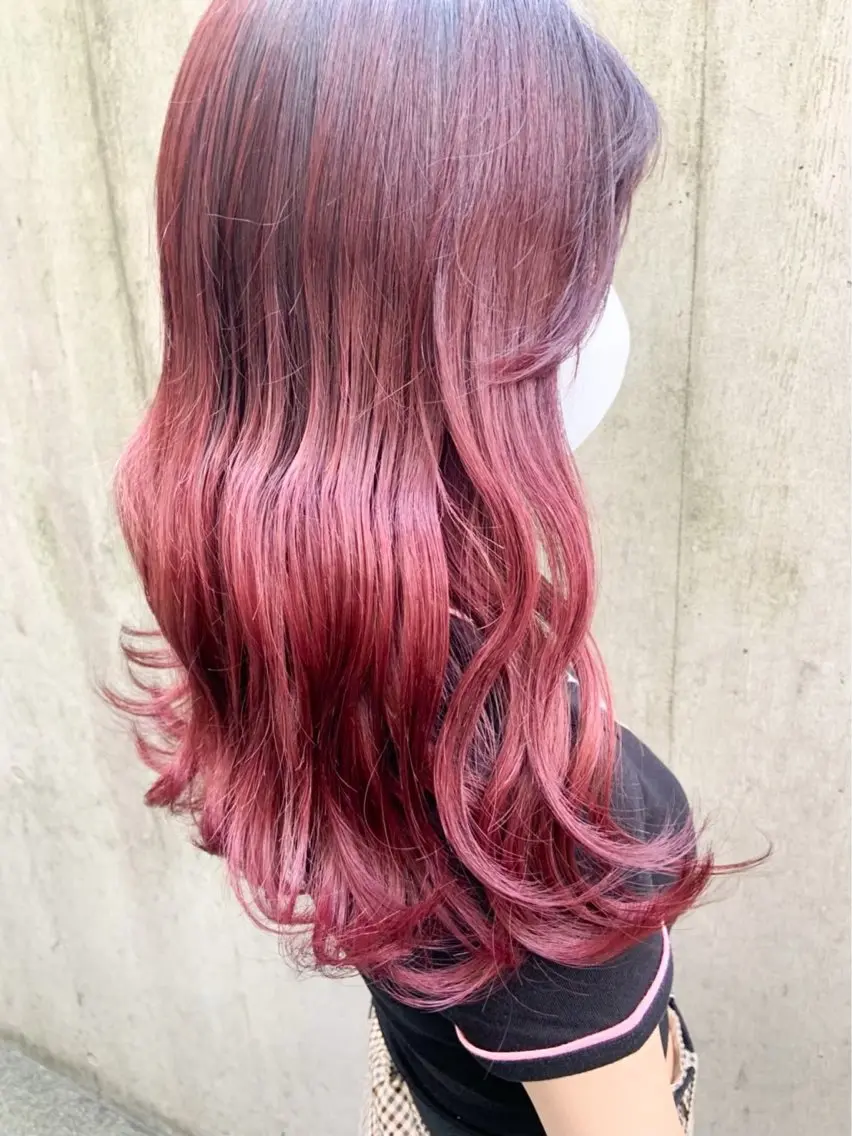 ロング カラー 🍒レイヤー/ブリー チ艶カラー🌺NOAのヘアスタイル