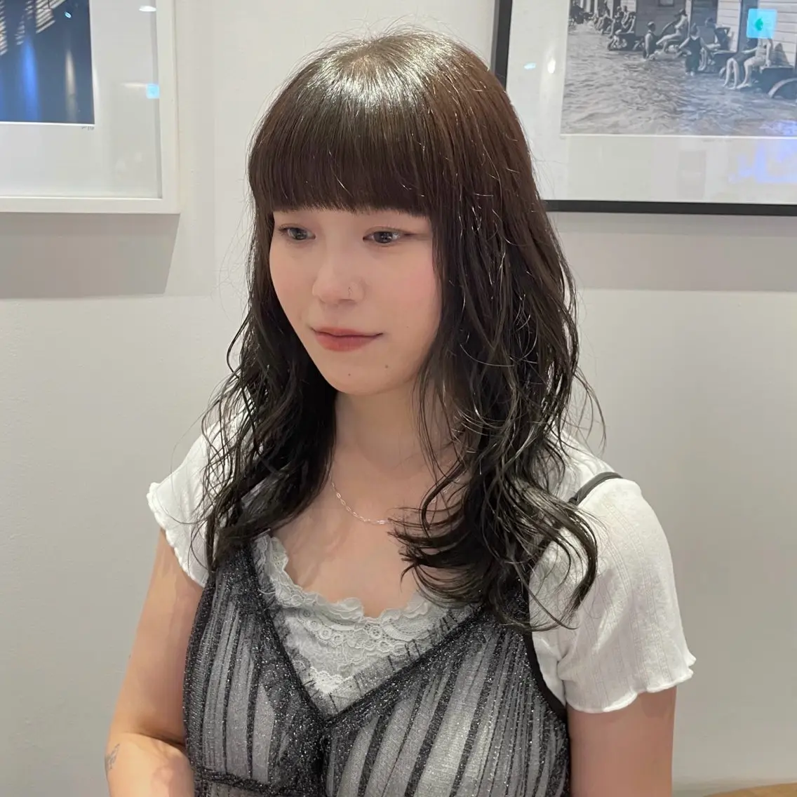 セミロング セミロングパーマ レイヤーカット カット ヘアカラー 透け感カラー/レイヤ ーAI🪽🩵のヘアスタイル