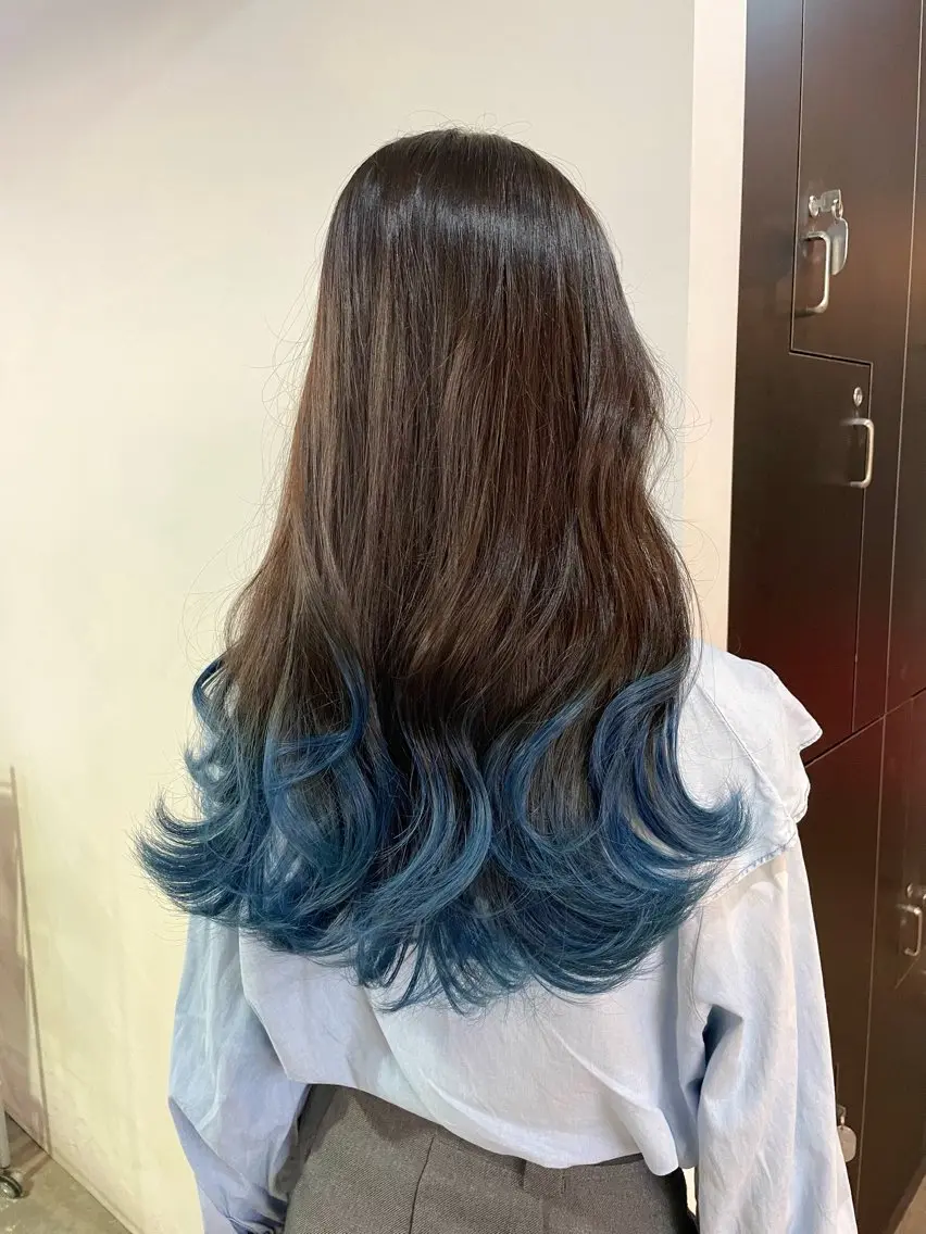 セミロング ヘアカラー 横山 奈央のヘアスタイル