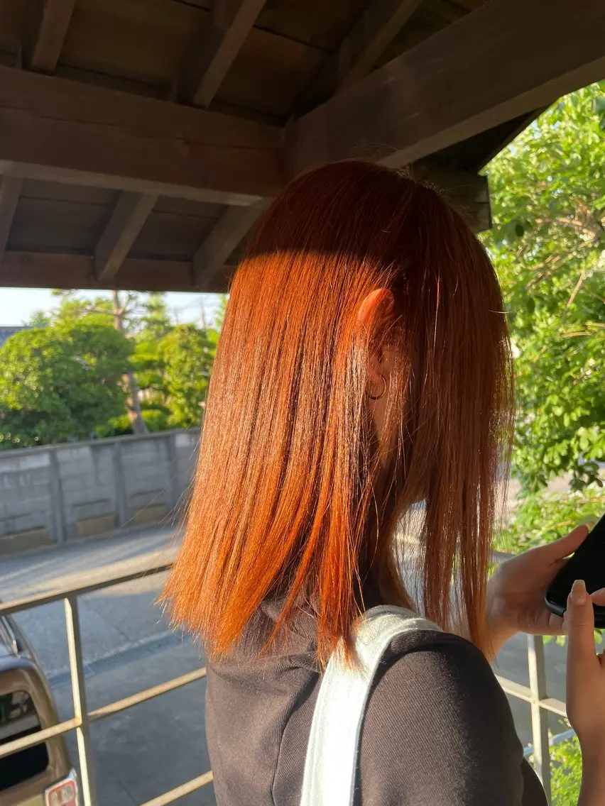 ミディアム カラー オレンジ 高橋 七海のヘアスタイル