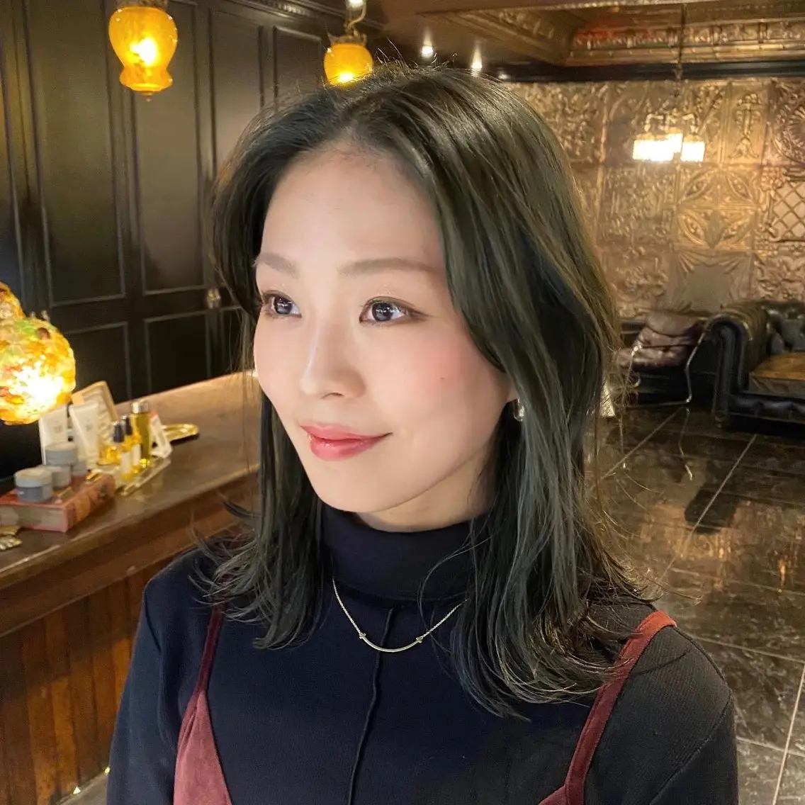 ミディアム カラー ブリーチ ダブルカラー グレージュ カーキグレージュ ブリーチなしカラー カット ヘアカラー 透明感カラー🌿 グレージュ🐺陽介のヘアスタイル