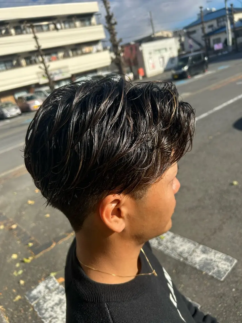 メンズ 根本 美咲のヘアスタイル
