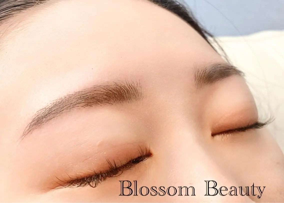 眉毛&おでこwax脱毛+上まつ毛パーマ【トリートメント&美容液入りコーティング付き】¥8000⚠️現金支払いのみ‼️の写真