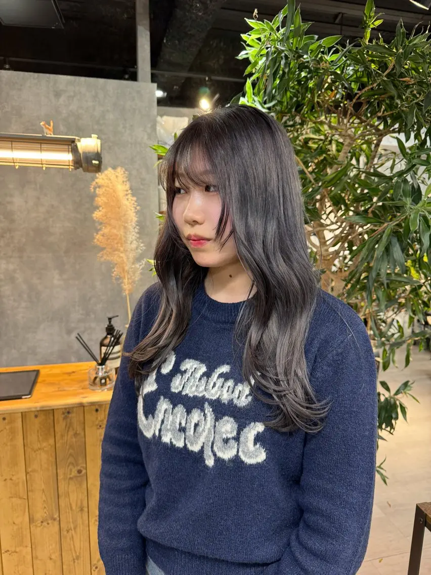 ロング カラー ラベンダーカラー ラベンダーグレー 顔まわりレイヤー 顔周りカット レイヤーカット カット ヘアカラー トリートメント ♡ハッシュカット/ レイヤー/yucoのヘアスタイル
