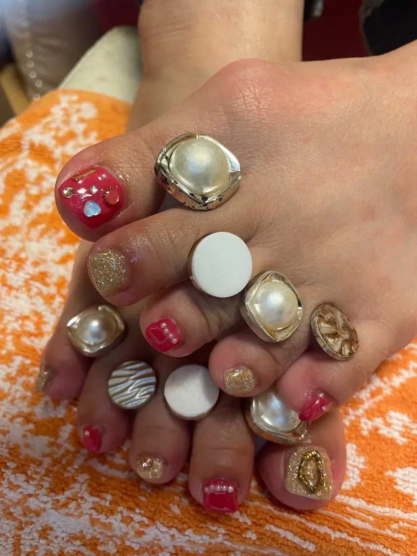 ネイル フットネイル ゴールド ハート ピンク NAIL★M 真紀のネイルデザイン