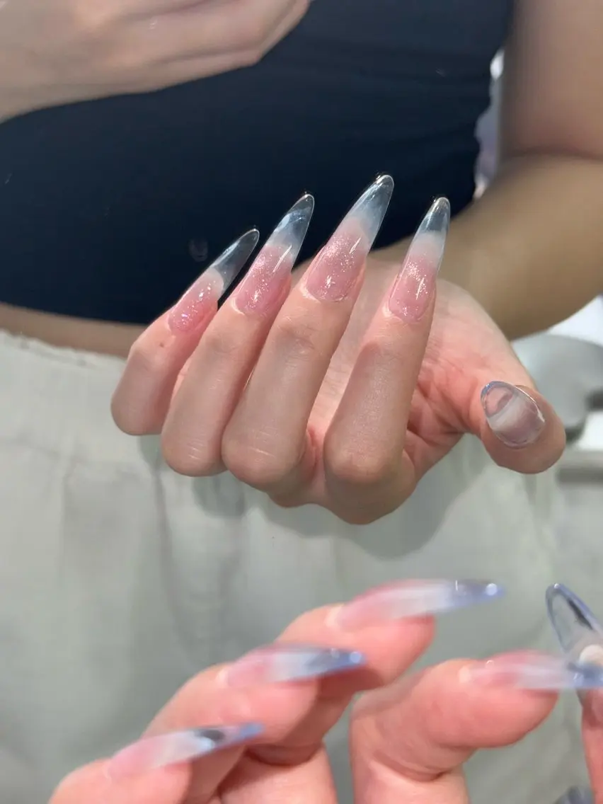 ネイル ハンドネイル ZHU_ STUDIOのネイルデザイン