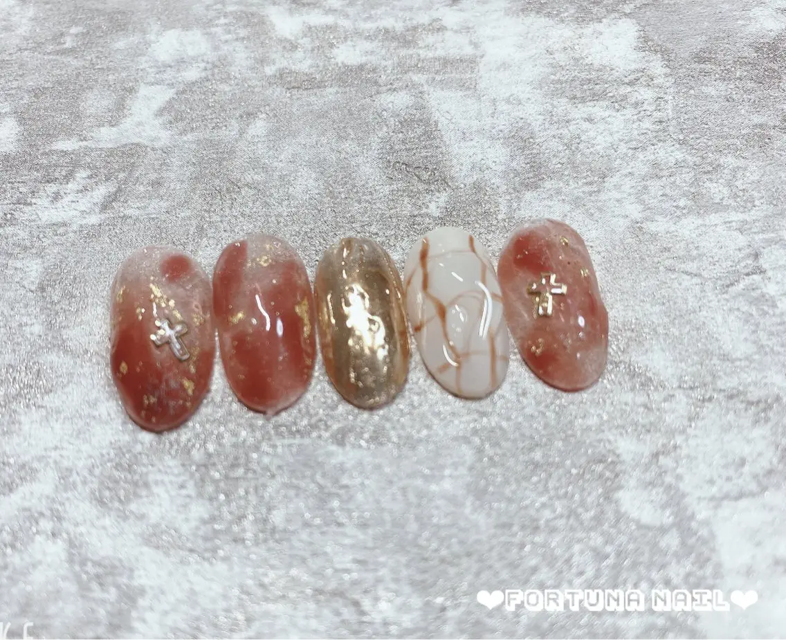 ネイル Nail •Head スパFortunaのネイルデザイン