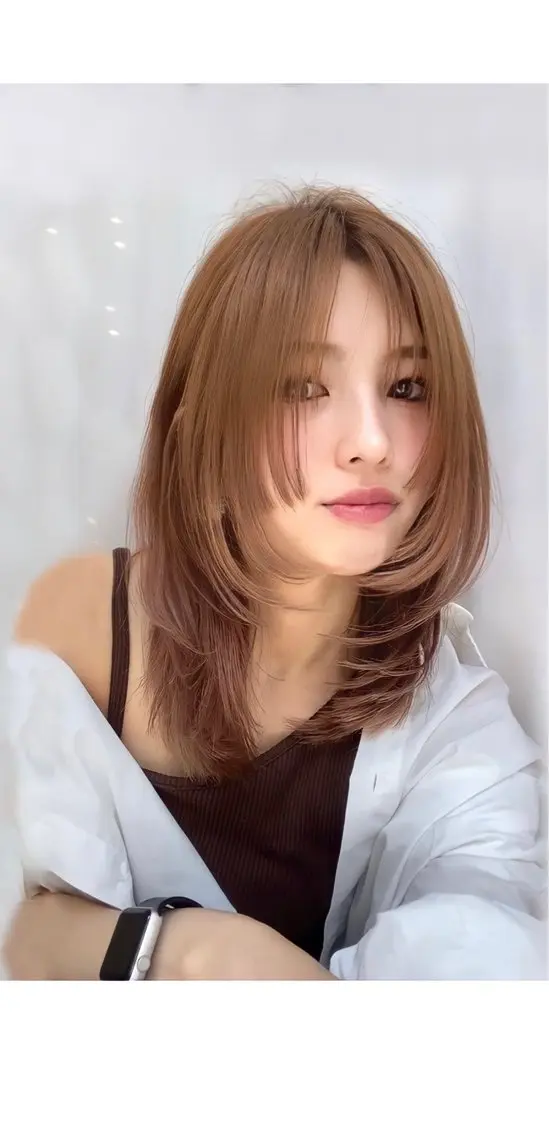 ミディアム カラー パーマ ヘアアレンジ ミディアムレイヤー ハイレイヤー レイヤーカット ウルフカット カット ヘアカラー トリートメント ヘアセット 小野寺瑞希 /最小顔カットのヘアスタイル