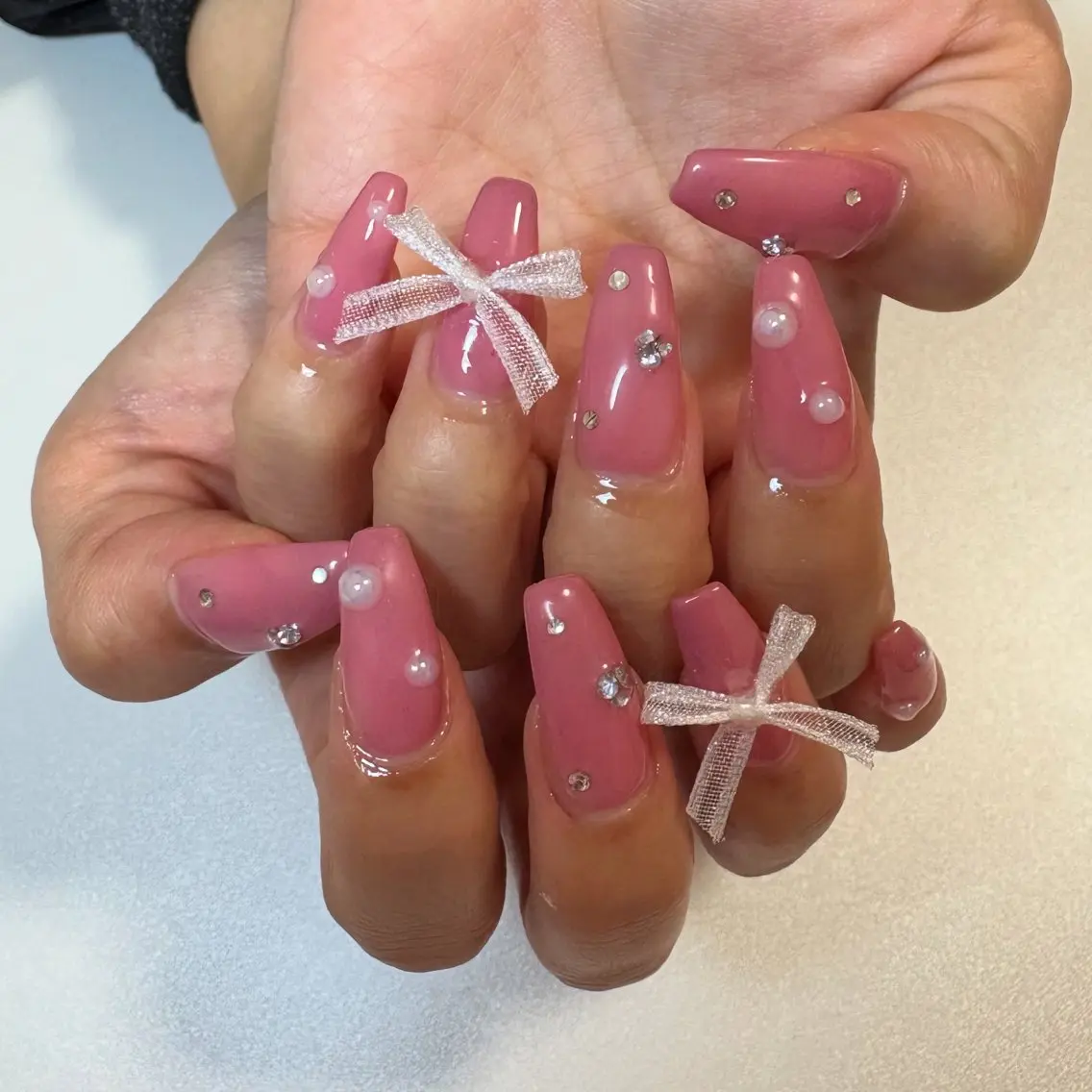 ネイル リボン ハンドネイル NAILSALON ViViのネイルデザイン