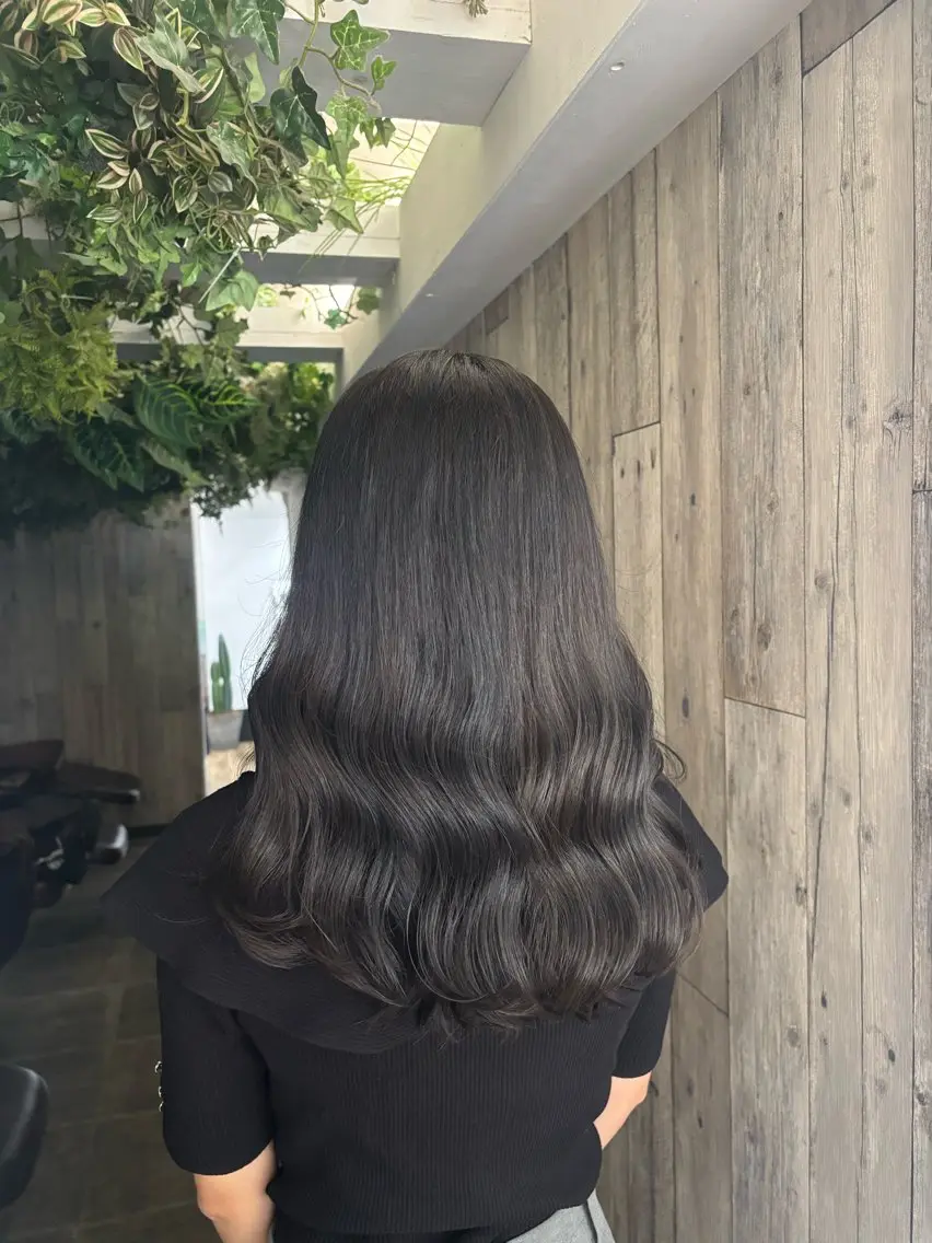 セミロング ヘアカラー chika °ʚ🎀ɞ°.のヘアスタイル