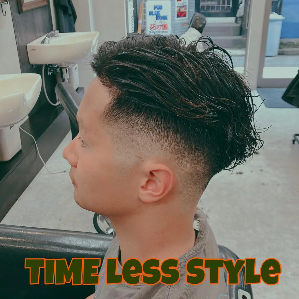 メンズ フェードカット メンズパーマ Back  bone barberのヘアスタイル
