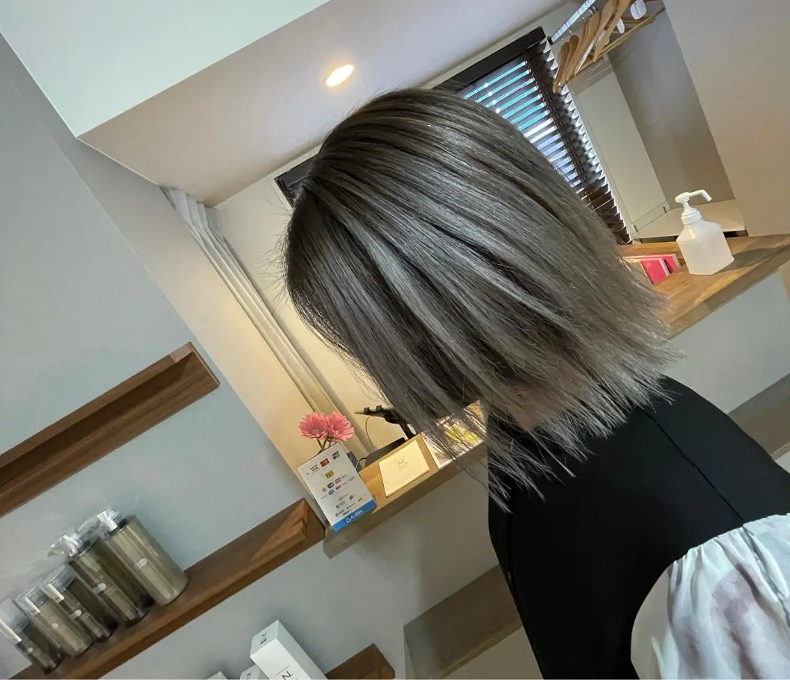 ショート カラー バレイヤージュ レイヤーカット カット ヘアカラー ギャルの革命児 秀斗のヘアスタイル