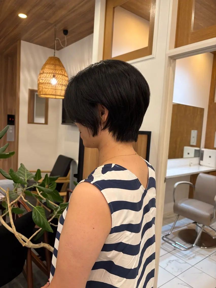 ショート カラー 穂乃香 BEAUTRIUMのヘアスタイル