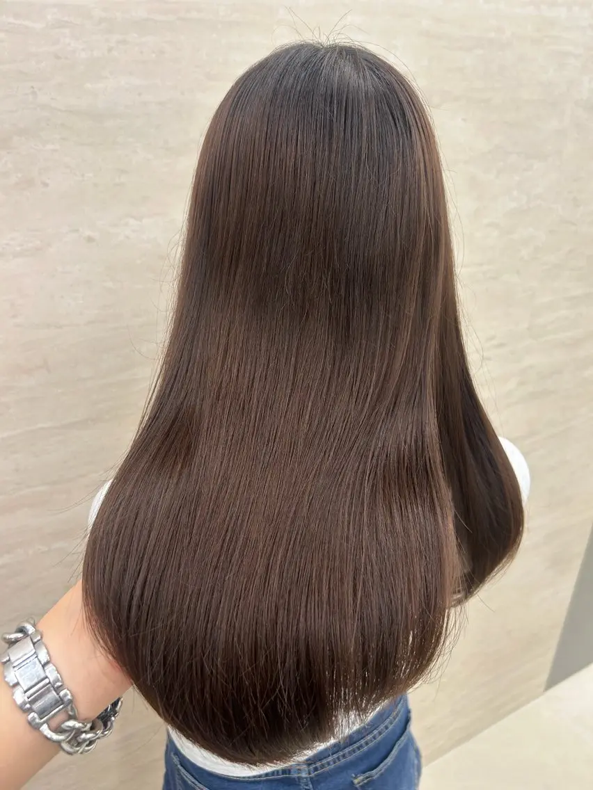 ミディアム アッシュ アッシュブラウン PULSE ASAHIのヘアスタイル