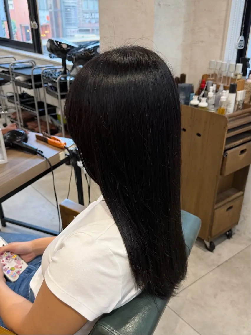 カラー ヘアカラー くま‪‪🤍透明感 🎀ナチュラルカラーのヘアスタイル