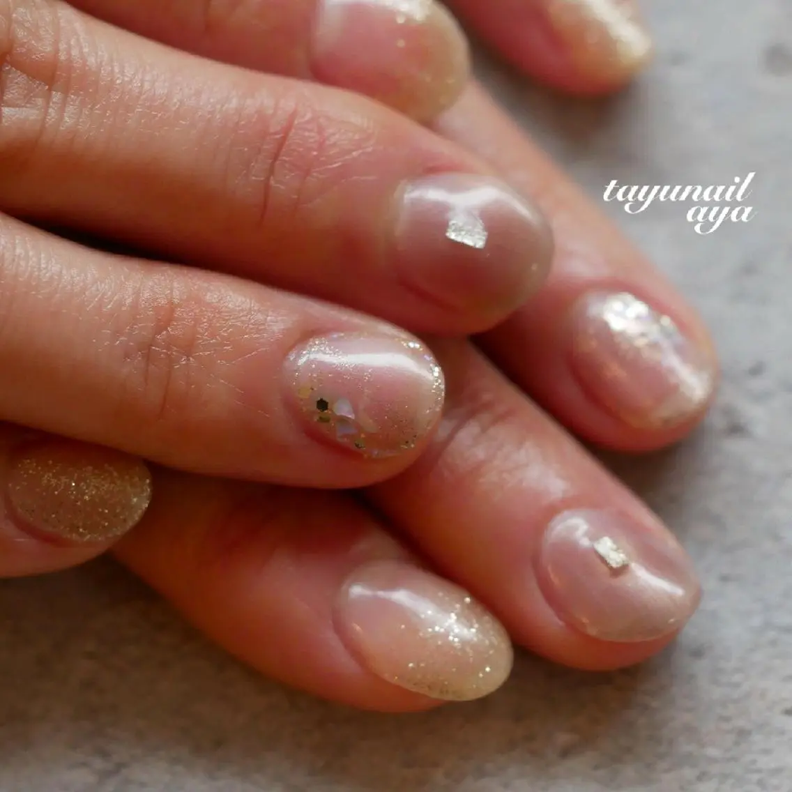 ネイル アートネイル ブルー ジェルネイル キラキラネイル ニュアンスネイル ネイルサロン 【たゆnail】のネイルデザイン