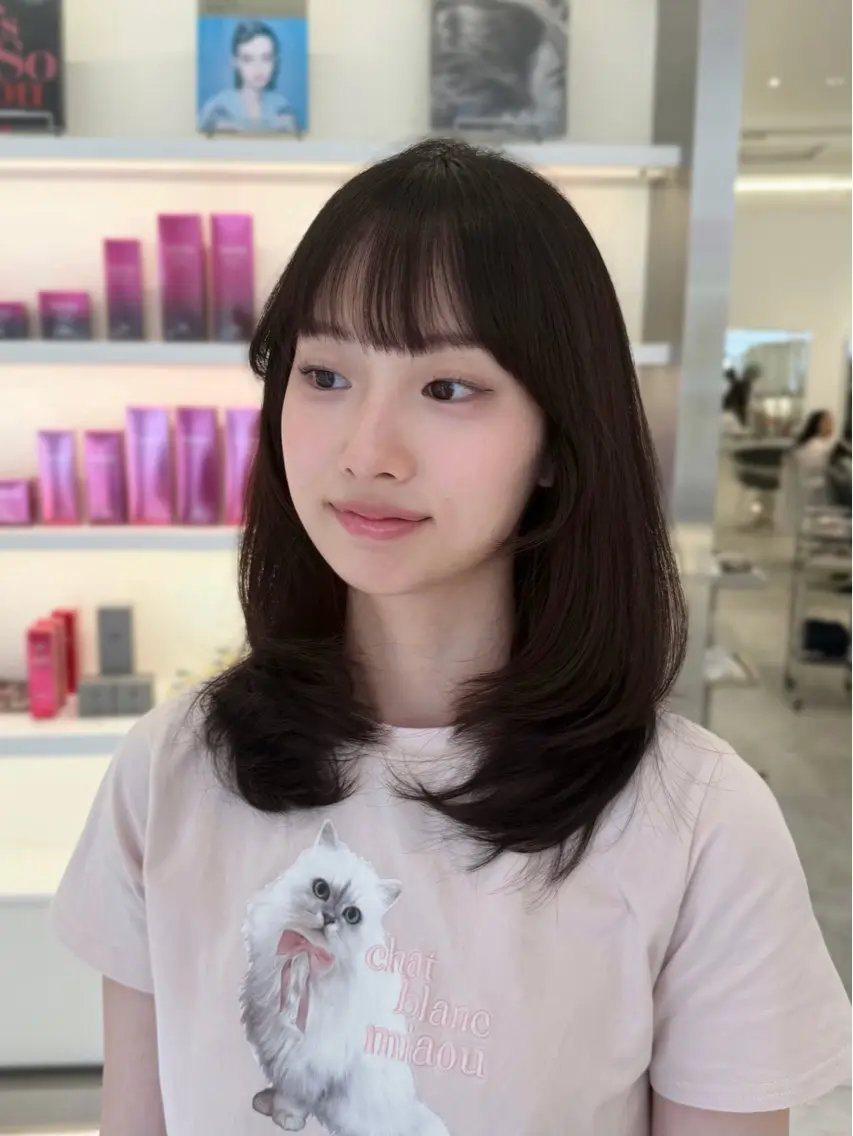 ミディアム カット ヘアカラー parvemix平野 真央🎀💞のヘアスタイル