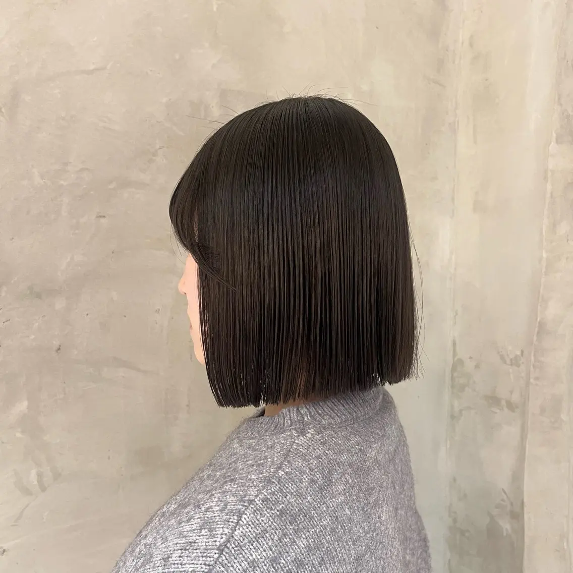 ミディアム 切りっぱなしボブ ボブ 切りっぱなしボブ/ 艶カラー/綾莉のヘアスタイル